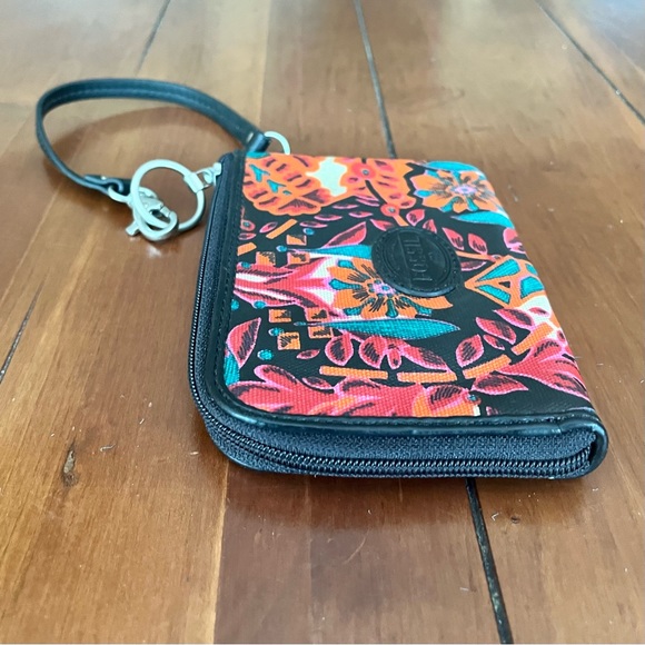 Fossil Coated Canvas Wristlet Colorful Floral Pattern Black Leather Trim Strap - Picture 6 of 11
